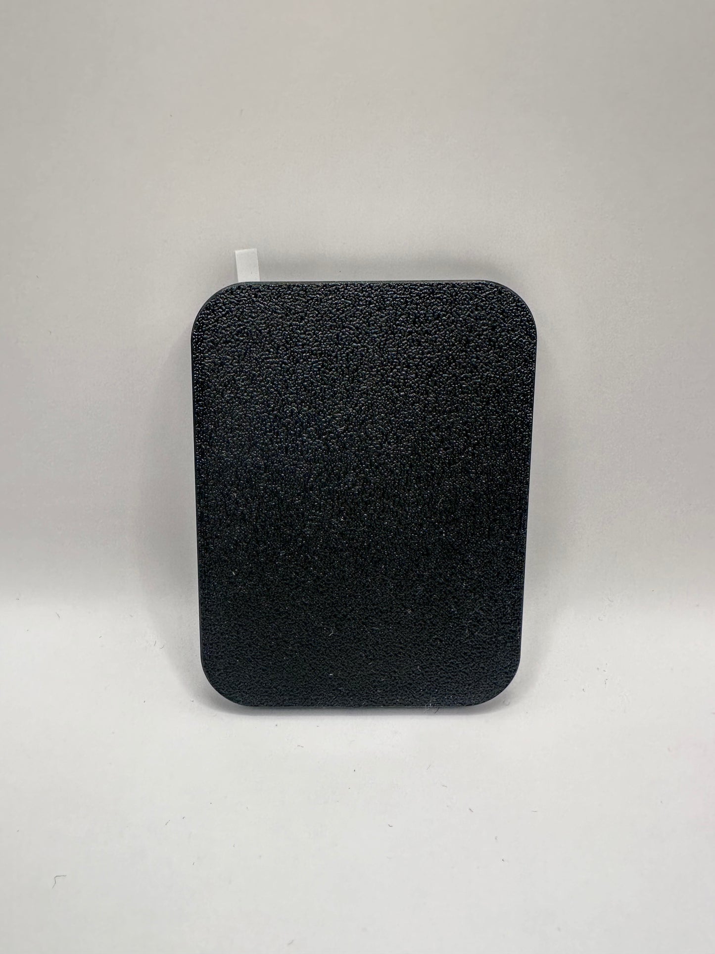 SelfieMirror Magsafe für iPhone: Einfach magnetisch - perfekte Selfies mit deiner Rückkamera machen, dank konvexer Form alles im Blick!