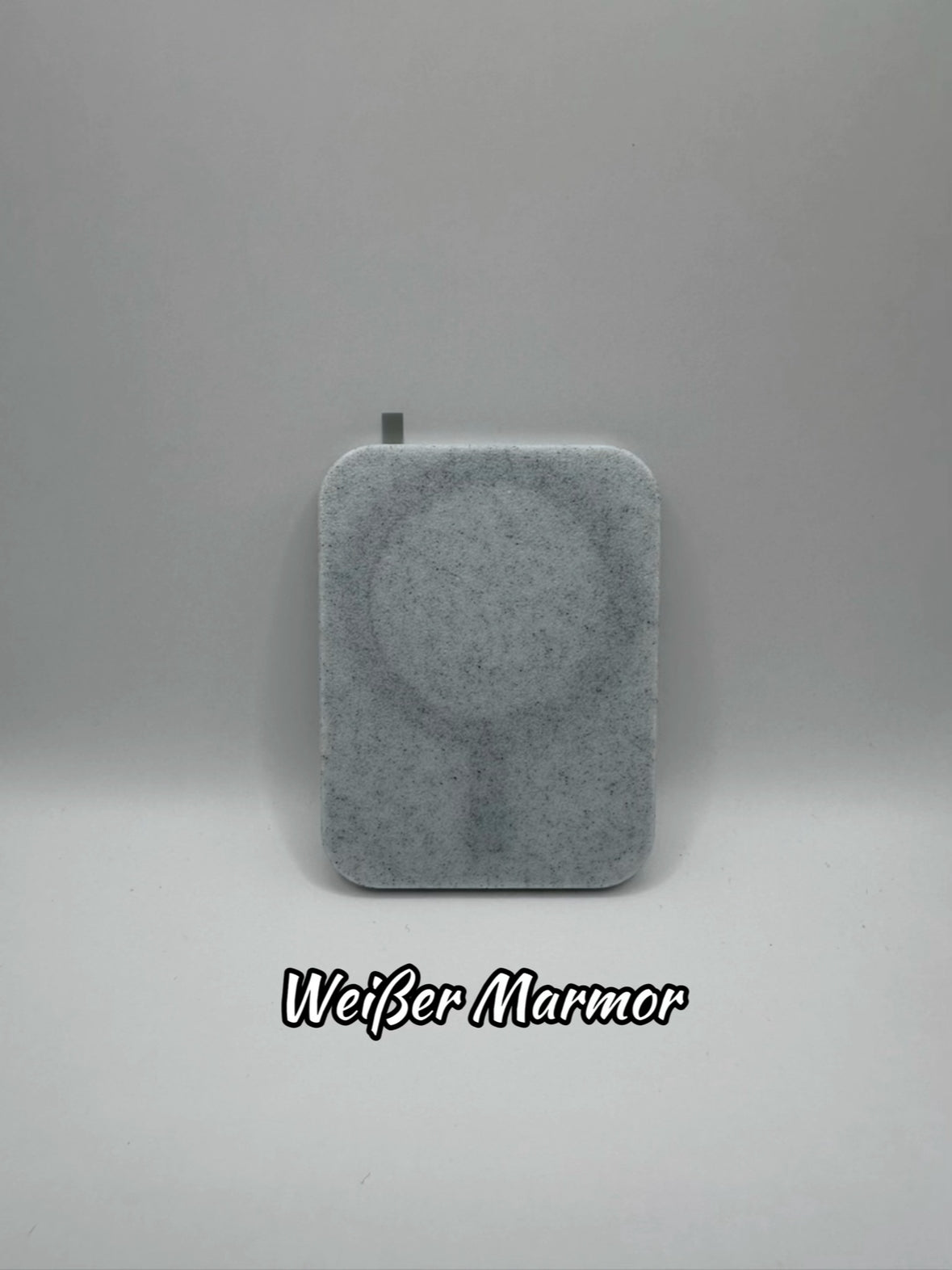 SelfieMirror Magsafe für iPhone: Einfach magnetisch - perfekte Selfies mit deiner Rückkamera machen, dank konvexer Form alles im Blick!